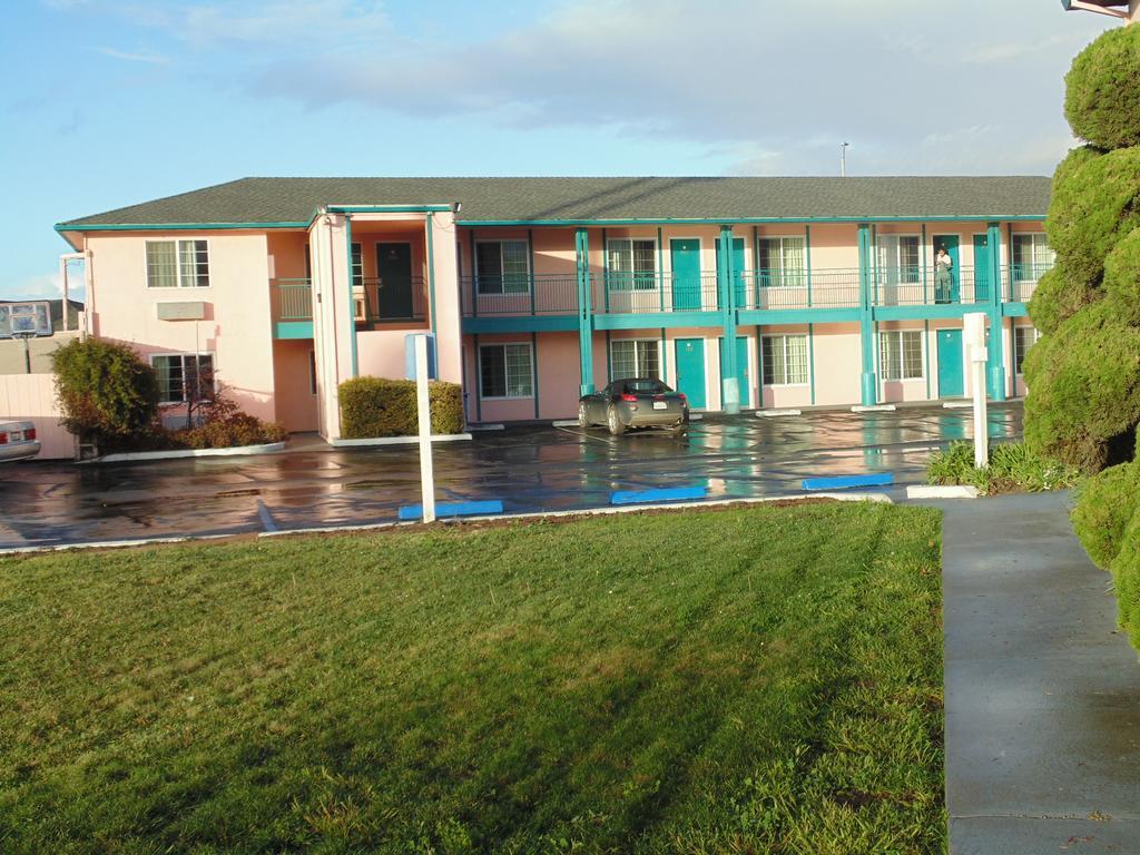 Inns Of California Salinas Bagian luar foto